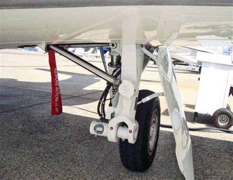 Phenom 100 Main Landing Gear Downlock Pin Assembly Aero Specialties