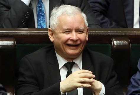 Współpracował z komitetem obrony robotników. Jarosław Kaczyński wygrał w sądzie z Radkiem Sikorskim ...