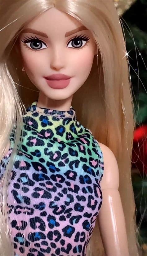 Pin De Fatma En Barbİ Modasi Muñeca A La Moda Ropa Para Muñecas Barbie Muñecas De Moda