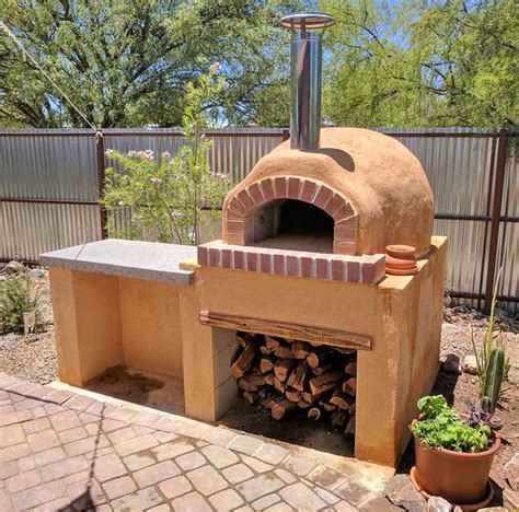 Add the sugar, salt and oil to the dough and incorporate. Pizza / Bread oven | Horno