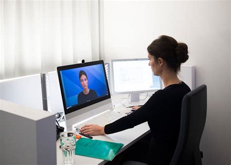 Eine zukunft, die sie gestalten können. Juliane - Deutsche Bank Careers