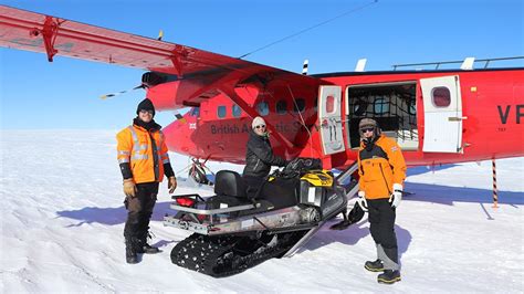 Uk Antarctic Meteorite Hunt Bags Large Haul Bbc News