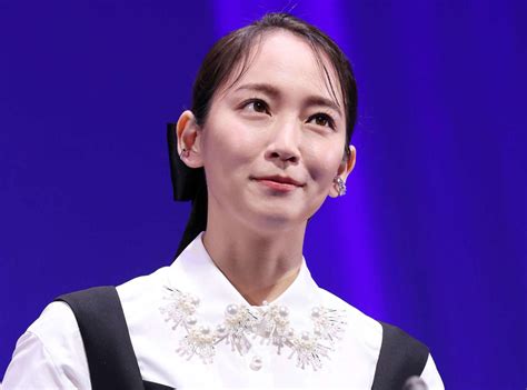 吉岡里帆“天然”発揮しダウンタウン浜田に頭はたかれる「ここをどこやと思うてんねん！！」 芸能写真ニュース 日刊スポーツ