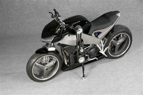 I wouldn't cut the arm off the ttnitro swingarm as i think you'd end up snapping the cast alum fairly easily on a nitro bike. Custom Buell XB12S by Lazareth | Commissioned by Harley ...