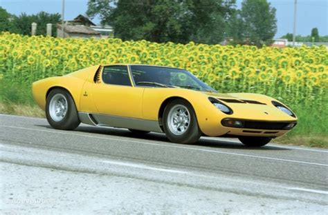 the top 10 sports cars of the 1960s