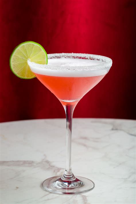 10 Sweet And Fruity Alcoholic Drinks To Order At The Bar