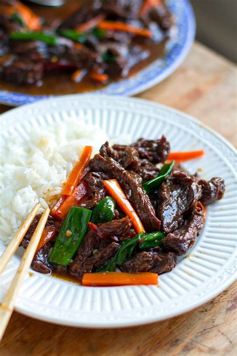 Slice flank steak into strips in a bowl, combine soy sauce, water, oil, sugar, ginger, and garlic pour sauce in the instant pot add beef strips and shredded carrot. Flank Steak Instant Pot Cook Time : Slow Cook Marinated ...