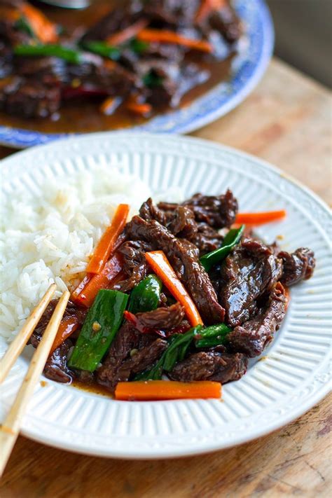 No knives needed to cut this steak! Flank Steak Instant Pot Cook Time : Slow Cook Marinated Flank Steak with Cranberry-Raspberry ...