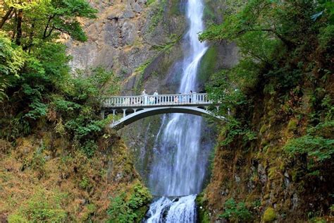 Multnomah Falls Columbia River Gorge Waterfalls Near Portland