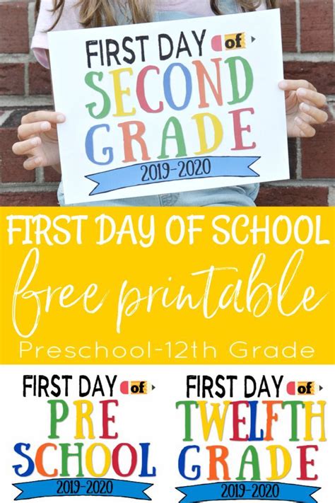 Cute Free First Day Of School Sign 2022 2023 School Signs