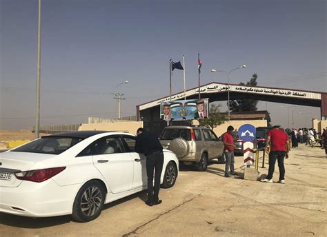 Syria Reopens Vital Crossing With Jordan Un Post With Golan