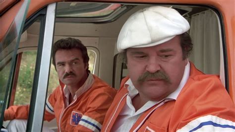Гонки «пушечное ядро» the cannonball run (1981). ‎The Cannonball Run (1981) directed by Hal Needham ...