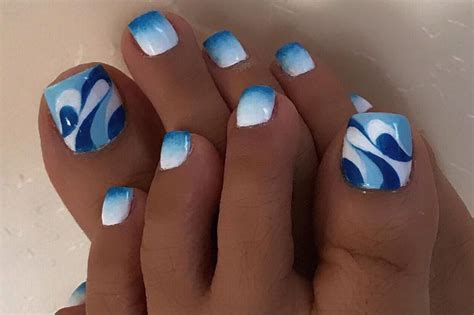 11 Toenail Designs That Make Having Feet More Fun Summer Toe Nails