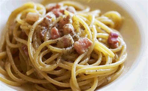 The Best Italian recipes: CARBONARA - Rome And Italy Tourist Service