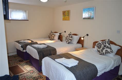 Triple Room 3 Persons 3 Single Beds Tgh
