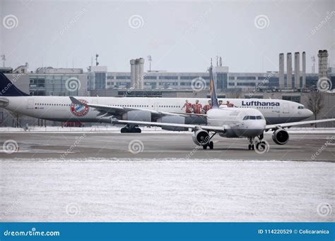 Lufthansa Airbus A340 600 D Aihz Doing Taxi Munich Airportwinter Time