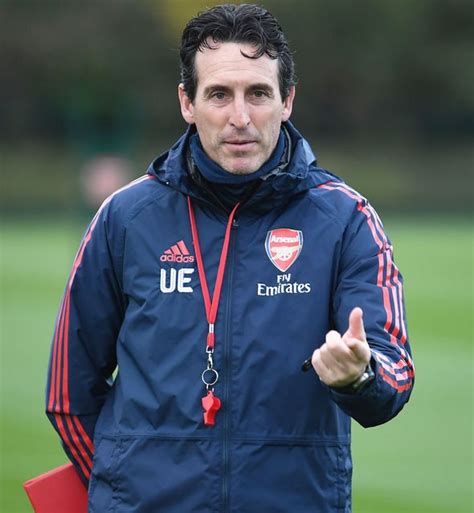 arsenal news two agents of players have contacted club chiefs to question unai emery role
