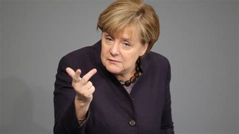 Angela Merkel Nu Si Schimba Politica De Primire A Migrantilor Si Cere