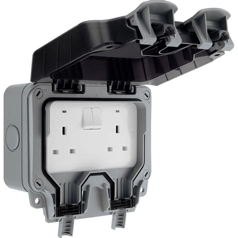 Ip66 1 Gang Weatherproof Single Outdoor Switched Socket 13a Equal To Bg