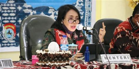 Menteri Pppa Perempuan Berperan Penting Memerangi Covid Dalam