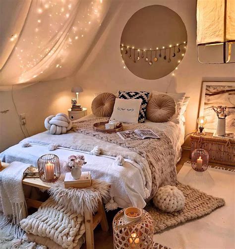 Aesthetic Cozy White Bedroom Decor
