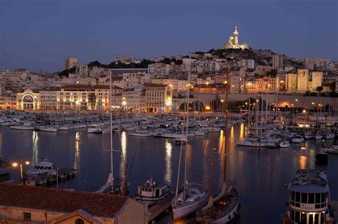 Ville de Marseille ≡ Voyage  Carte  Plan