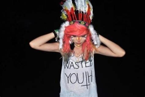 photographic moratorium native american headdresses hipster photography native american