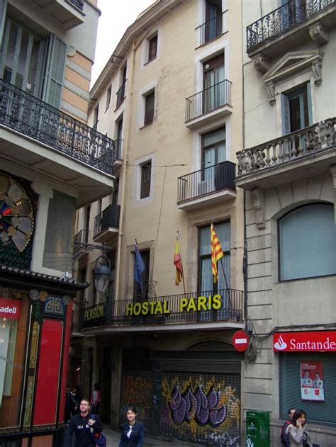 Find the cheapest flight to barcelona and book your ticket at the best price! Hostal Paris (Barcelona, Spanien) - Hotel - anmeldelser ...