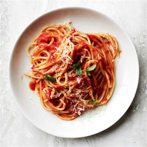 Sauce Simmered Spaghetti Al Pomodoro Recipe