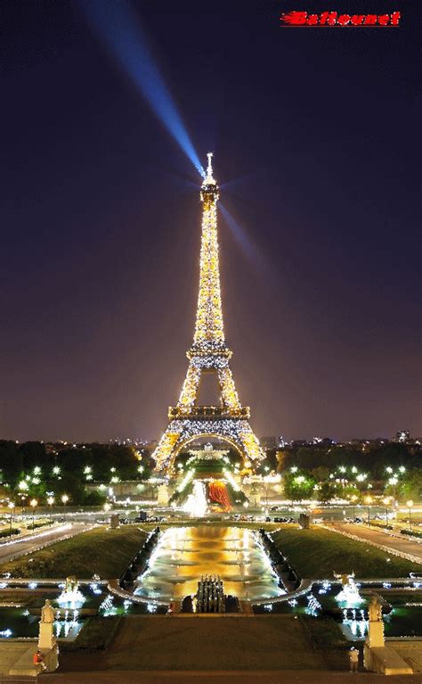 Tour Eiffel Paris Nuit S Scintillants Le Monde Des S