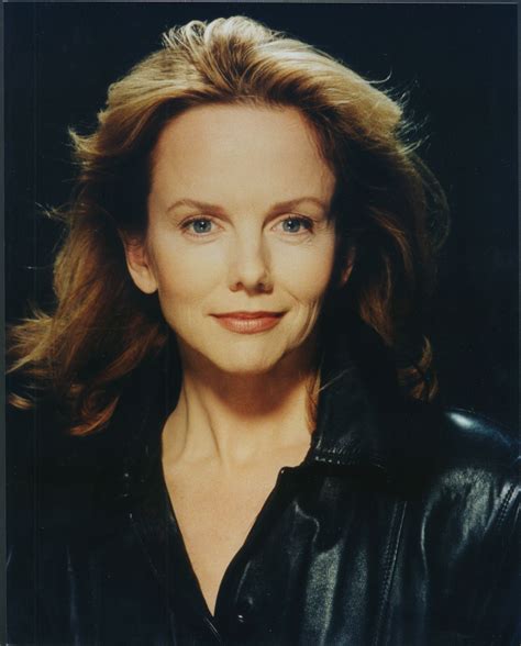 Headshots Linda Purl