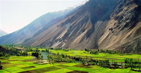 10 Stunning Pictures Of Gilgit Baltistan Pakistan Tours Guide
