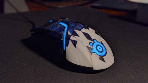First Time Applying A Mouse Skin I Love How It Came Out Rsteelseries
