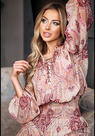 Meet Beautiful Ukrainian Dating Partner Mariia From Kiev 34 Yo Hair