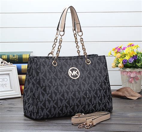 Buy the newest michael kors handbags in malaysia with the latest sales & promotions ★ find cheap offers ★ browse our wide selection of products. Michael Kors Handbags In 325514 $40.00, Wholesale Replica ...