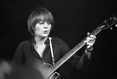 The Top Ten Female Bass Guitar Players Spinditty