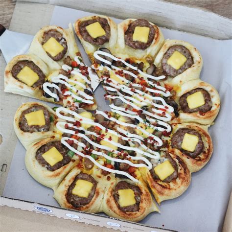 Kilojoules are based on pizzas made on original pan base. NEW MENU Paket Mantap By Pizza Hut Delivery: Juaranya ...