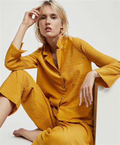 Plain Mustard Trousers New In Pyjamas And Homewear Oysho España