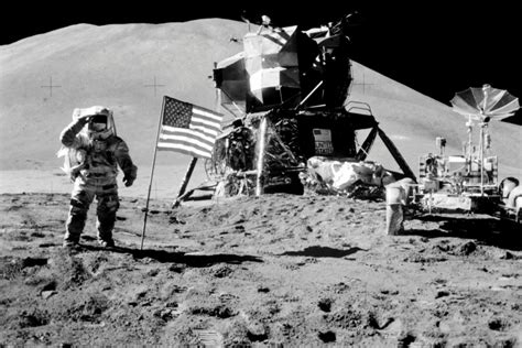 Les Infos De 7h Mission Apollo 11 Il Y A 50 Ans Lhomme Marchait Pour La Première Fois Sur