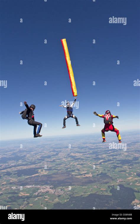 Skydiving Clear Hi Res Stock Photography And Images Alamy