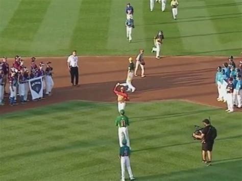 Watch Little Leaguers From Every Team Combine To Throw 1st Pitch
