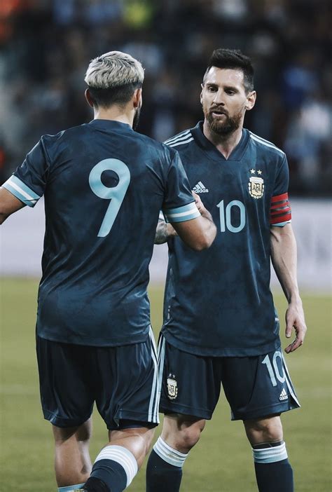 Sergio Agüero Y Lionel Messi Seleccion Argentina De Futbol Kun Aguero Futbol