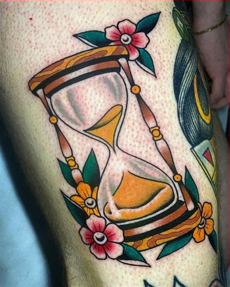Hourglass Tattoos 35 Unique And Classic Tattoos Designs Meanings