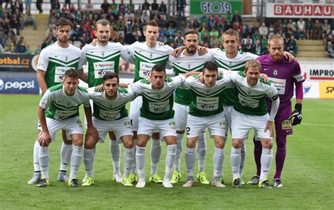 Kola fortuna ligy, jablonec se v ní střetává se slováckem. Slovacko - Jablonec (2,5 gól alatt) 1,72 - TTBKSPORT