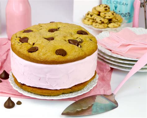 Video Giant Cookie Ice Cream Sandwich Cake The Lindsay Ann