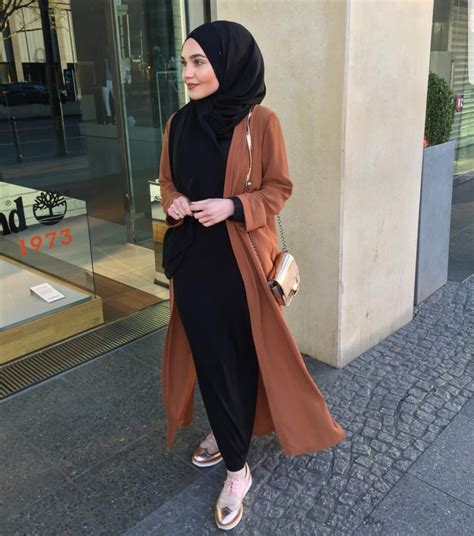 Ideas on cool outerwear, mode hijab sur polyvore. Basic Black Hijab Outfit Ideas - Zahrah Rose