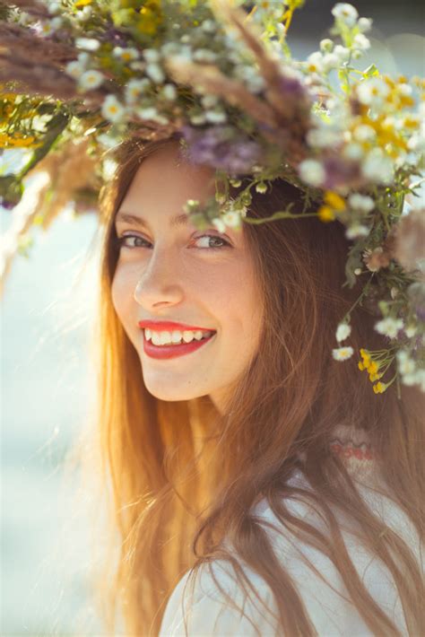 Cervical cancer symptoms tend to show in cases of advanced cervical cancer. 3 Ways To Tell If a Ukrainian and Slavic Woman is Into You ...