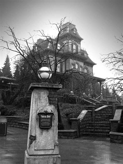 Phantom Manorhaunted Mansion Disneyland Paris Disney Paris
