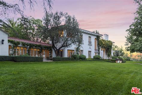 Angelina Jolie Buys The Cecil B Demille Mansion Celebrity Trulia Blog