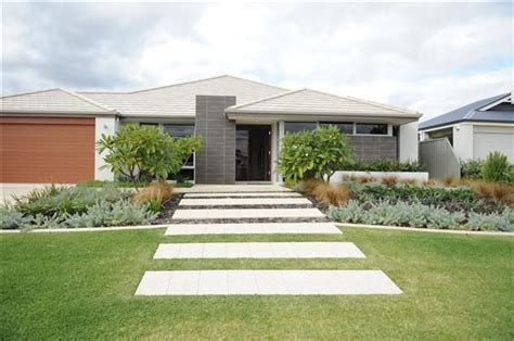 Romantic fences front yard landscaping ideas. Harveyjenkin landscapes perth modern West Australian ...